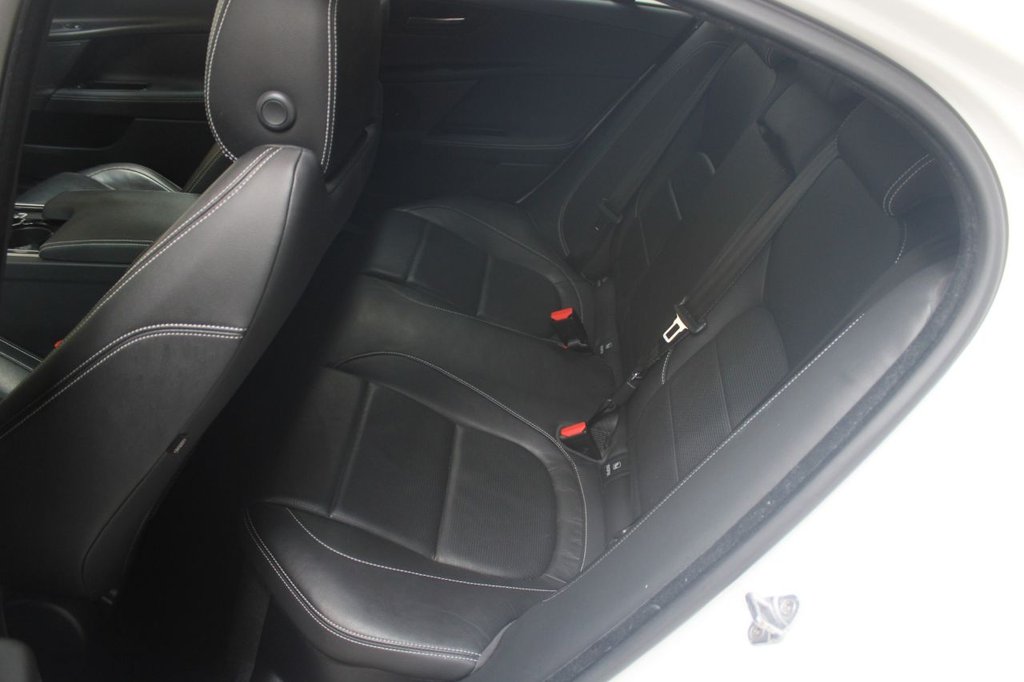 Used Jaguar XE 2016 for sale - 77681061: Photo 42