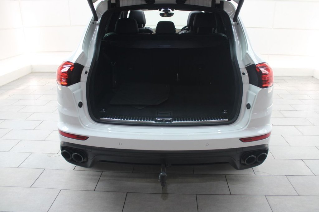 Used Porsche Cayenne 2016 for sale - 77594389: Photo 15
