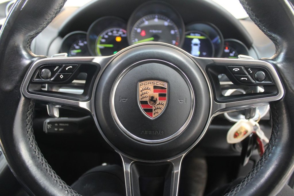 Used Porsche Cayenne 2016 for sale - 77594389: Photo 41