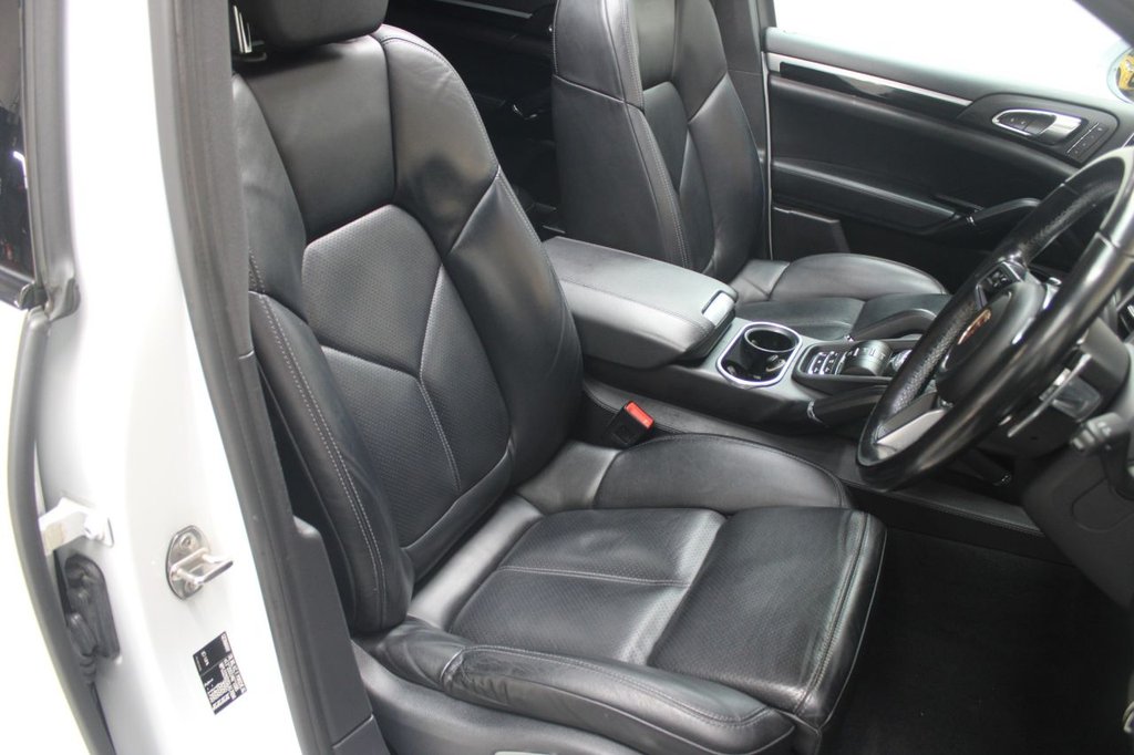 Used Porsche Cayenne 2016 for sale - 77594389: Photo 42