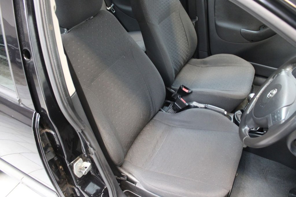 Used Vauxhall Corsa 2004 for sale - 75765210: Photo 35