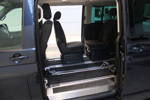 Used Volkswagen Caravelle 2016 for sale - 75585443: Photo 8