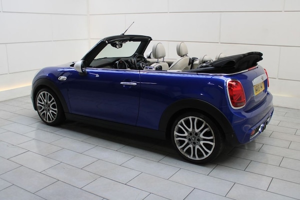 Used MINI Convertible 2018 for sale - 73990522: Photo 13