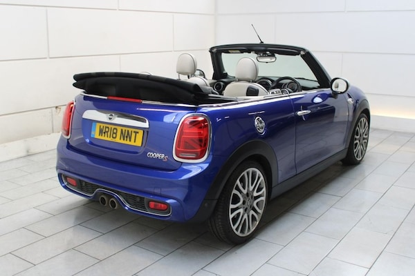 Used MINI Convertible 2018 for sale - 73990522: Photo 26