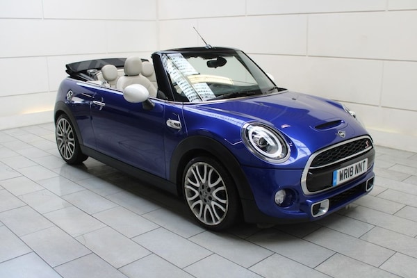 Used MINI Convertible 2018 for sale - 73990522: Photo 31