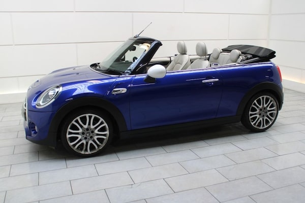Used MINI Convertible 2018 for sale - 73990522: Photo 8