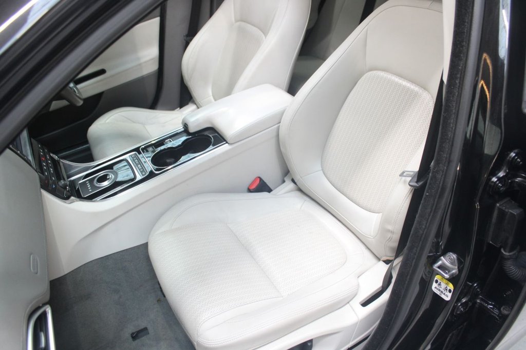 Used Jaguar XE 2016 for sale - 76617644: Photo 42