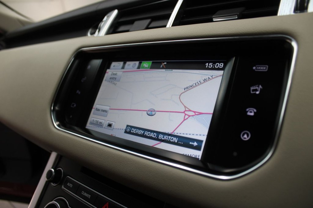 Used Land Rover Range Rover Sport 2015 for sale - 76406494: Photo 32