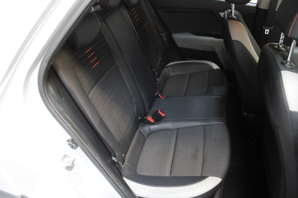 Used Kia Stonic 2018 for sale - 76163214: Photo 41