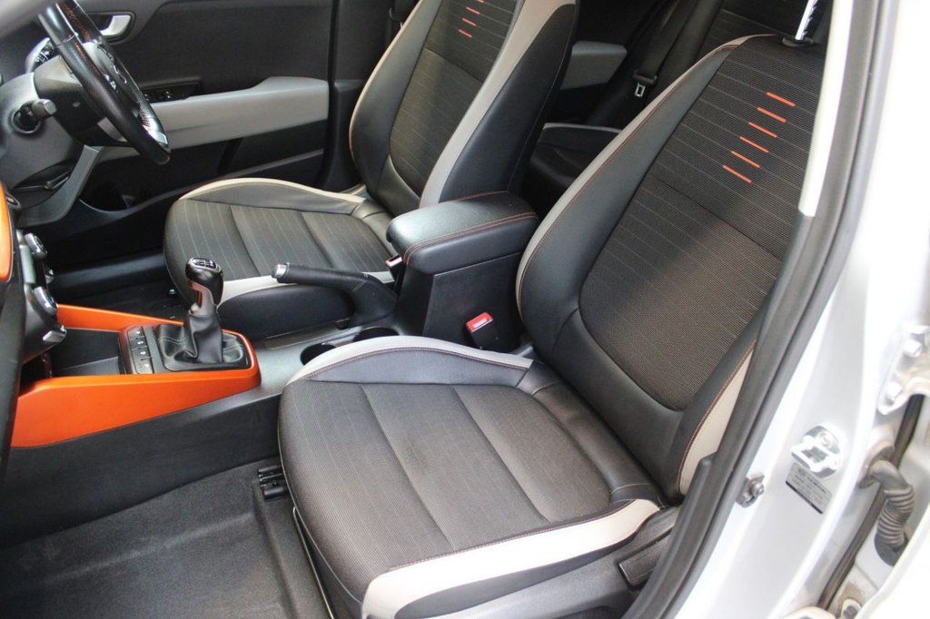 Used Kia Stonic 2018 for sale - 76163214: Photo 42