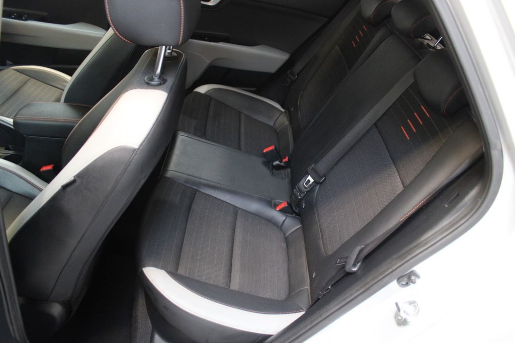 Used Kia Stonic 2018 for sale - 76163214: Photo 43