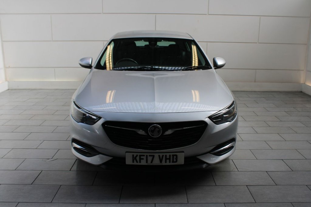 Used Vauxhall Insignia 2017 for sale - 77355898: Photo 2