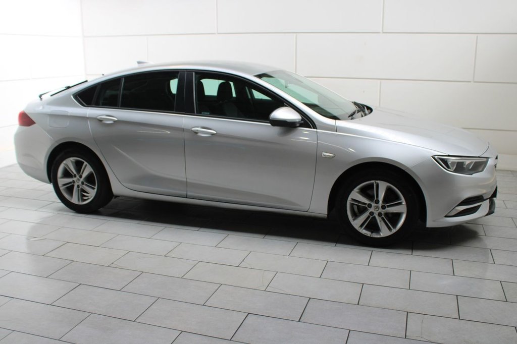 Used Vauxhall Insignia 2017 for sale - 77355898: Photo 24