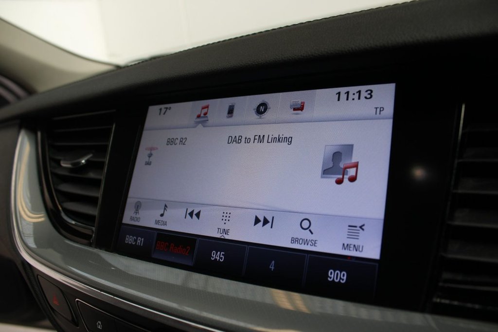 Used Vauxhall Insignia 2017 for sale - 77355898: Photo 30