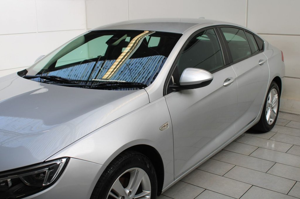 Used Vauxhall Insignia 2017 for sale - 77355898: Photo 5