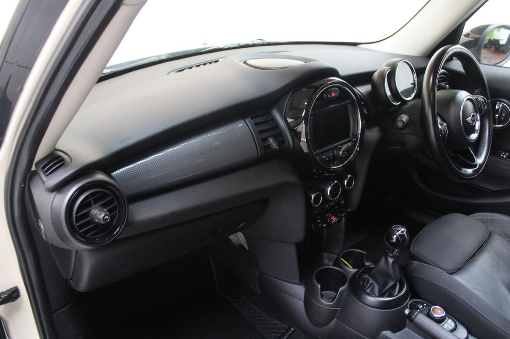 Used MINI Hatch 2018 for sale - 78074147: Photo 33