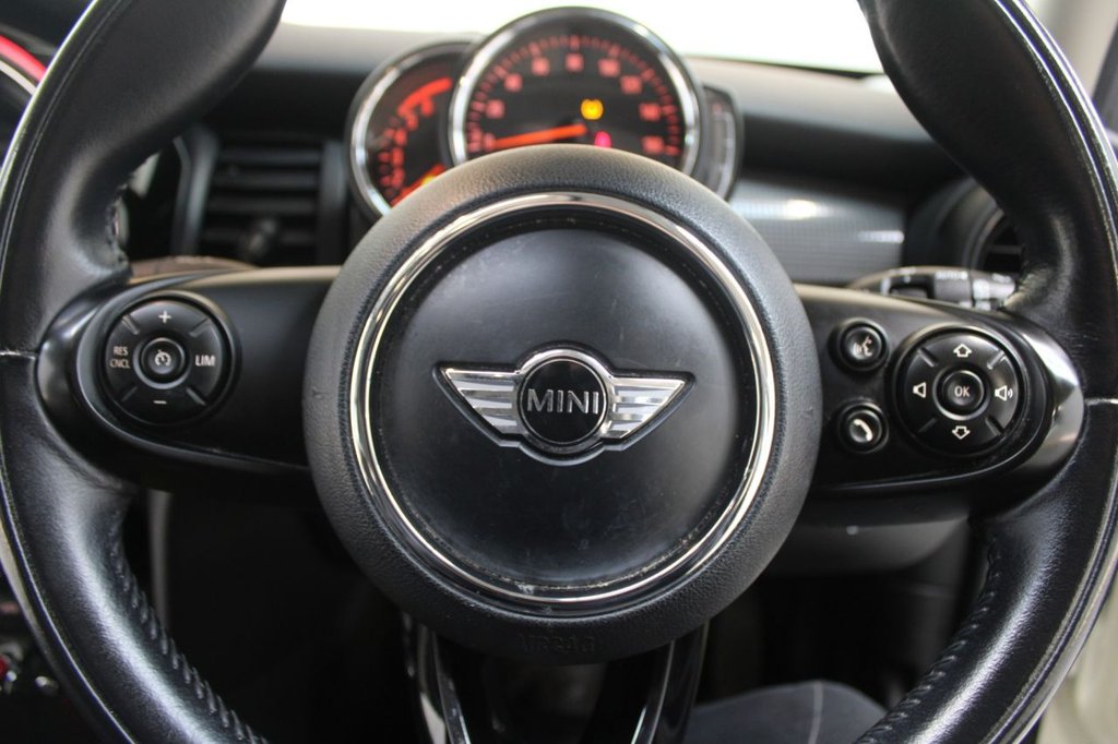 Used MINI Hatch 2018 for sale - 78074147: Photo 37