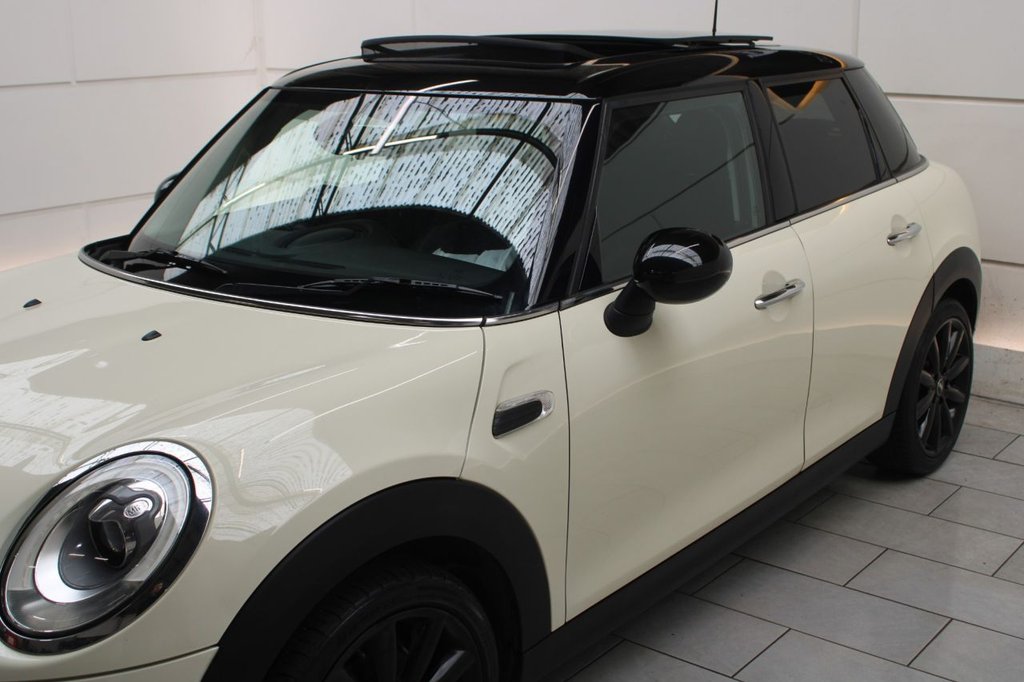 Used MINI Hatch 2018 for sale - 78074147: Photo 5