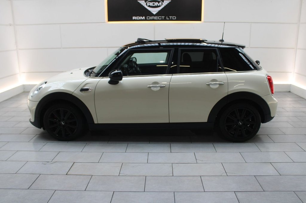 Used MINI Hatch 2018 for sale - 78074147: Photo 8