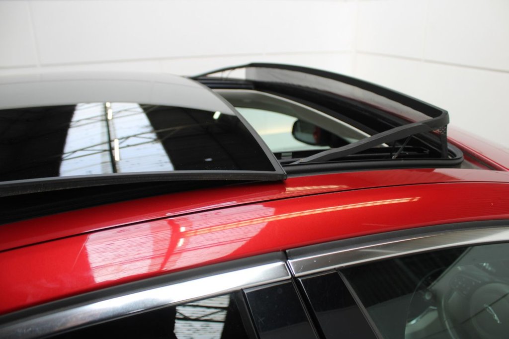 Used Jaguar XE 2015 for sale - 76147648: Photo 23