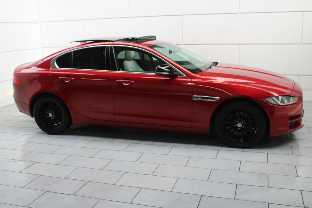 Used Jaguar XE 2015 for sale - 76147648: Photo 26