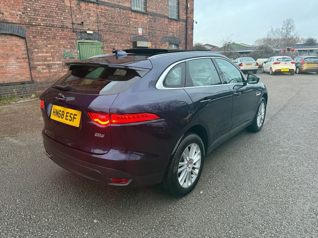 Used Jaguar F-Pace 2018 for sale - 77056357: Photo 2