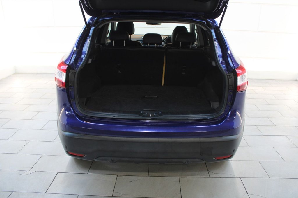 Used Nissan Qashqai 2014 for sale - 77072678: Photo 17