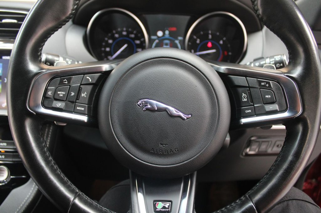 Used Jaguar F-Pace 2018 for sale - 78162952: Photo 36