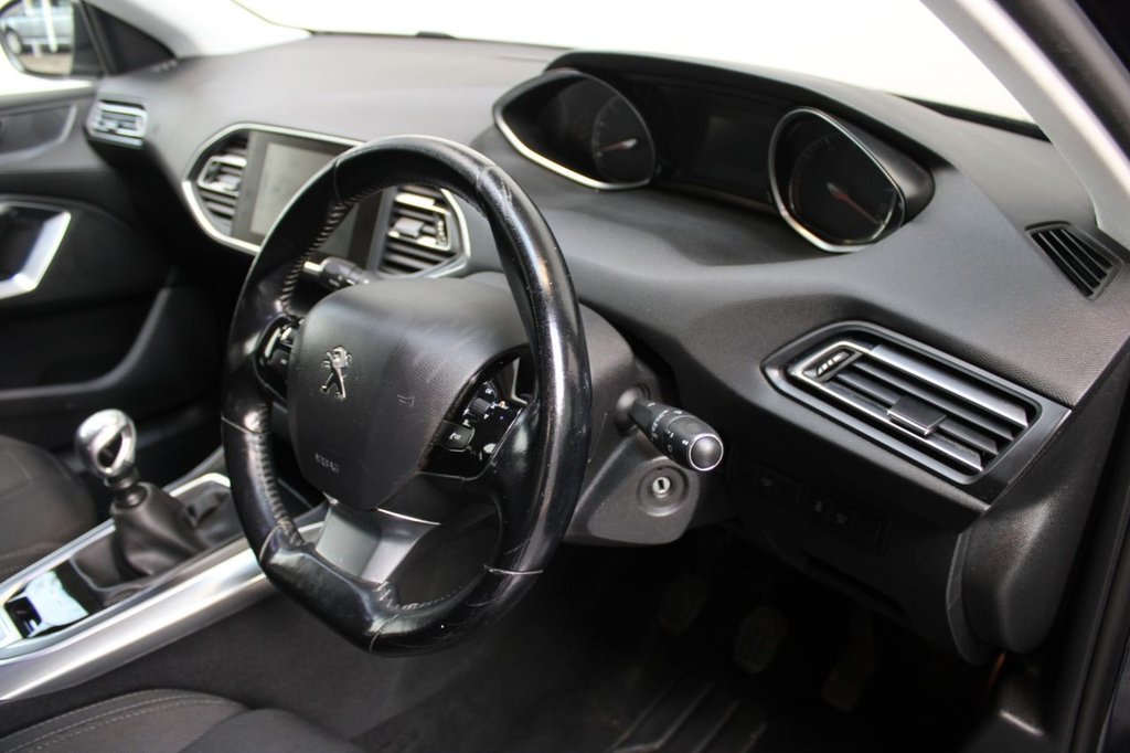 Used Peugeot 308 2016 for sale - 77520765: Photo 35