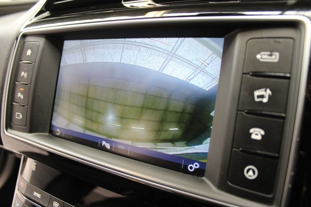 Used Jaguar XE 2017 for sale - 77463465: Photo 33