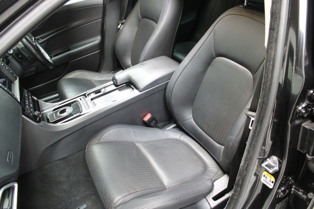 Used Jaguar XE 2017 for sale - 77463465: Photo 45