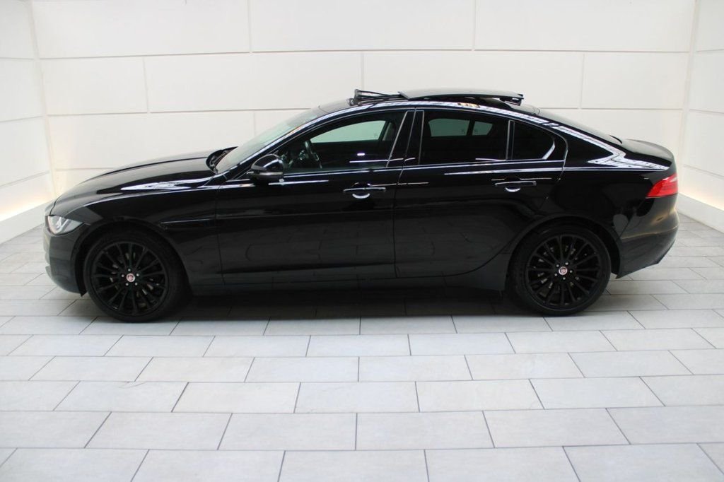 Used Jaguar XE 2017 for sale - 77463465: Photo 8