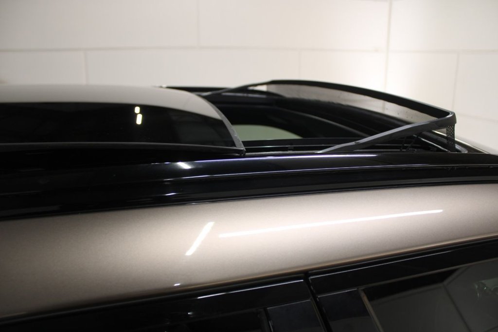 Used Land Rover Range Rover Velar 2018 for sale - 76973875: Photo 24