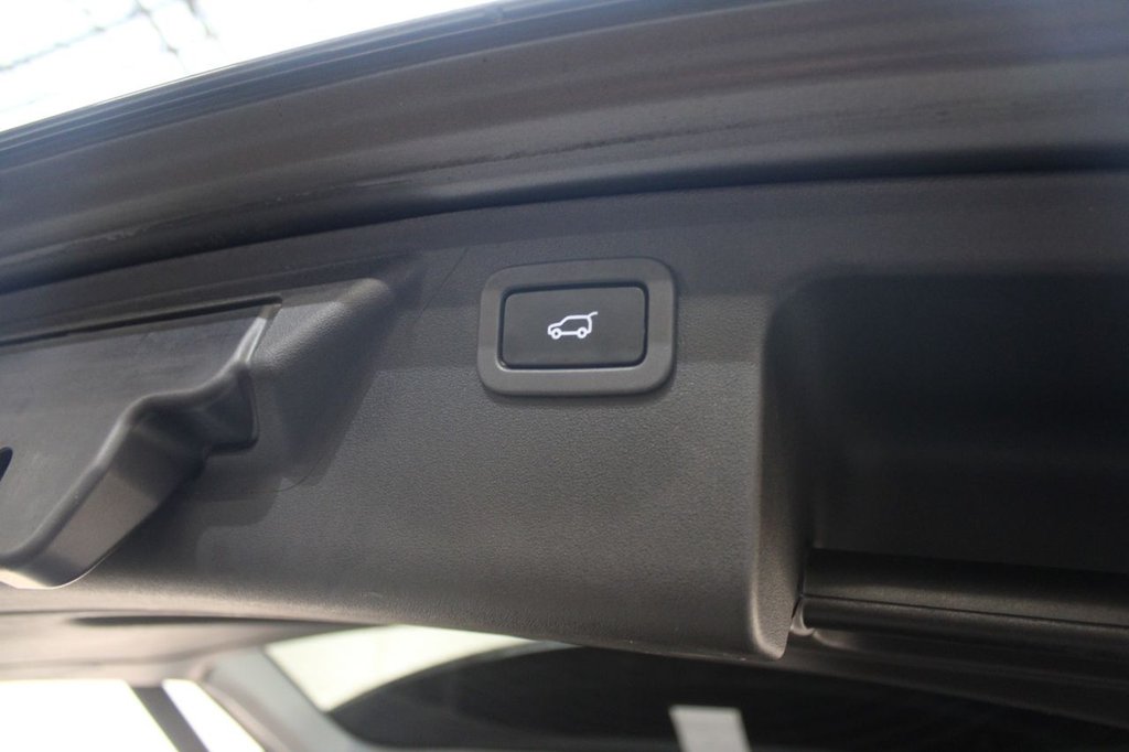 Used Land Rover Discovery Sport 2018 for sale - 76546598: Photo 25