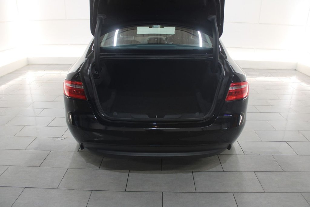 Used Jaguar XE 2017 for sale - 76758660: Photo 16