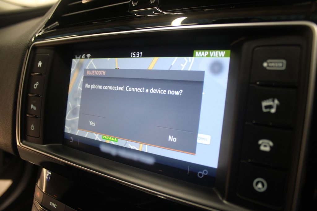 Used Jaguar XE 2017 for sale - 76758660: Photo 32