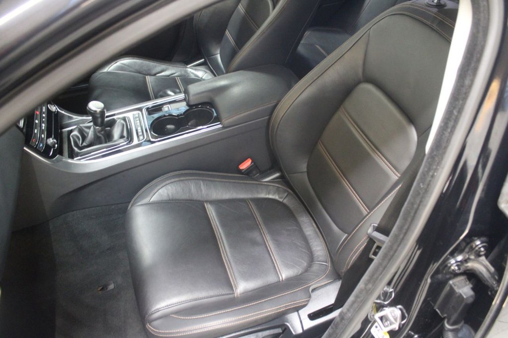 Used Jaguar XE 2017 for sale - 76758660: Photo 41