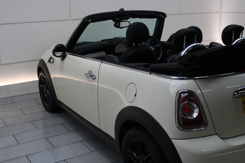 Used MINI Convertible 2013 for sale - 75397872: Photo 18