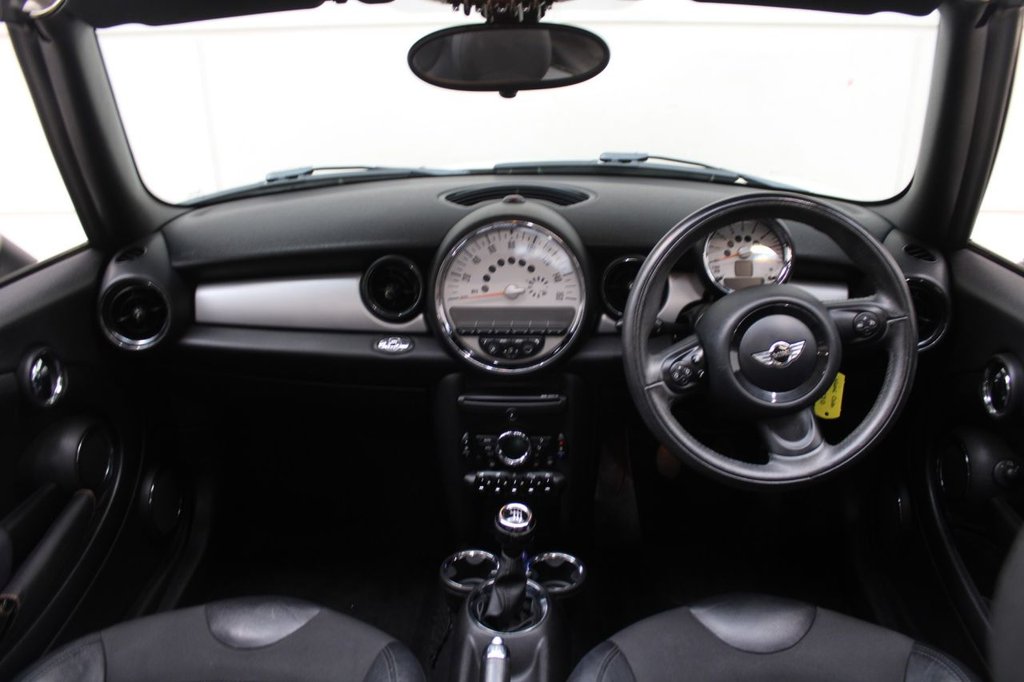 Used MINI Convertible 2013 for sale - 75397872: Photo 37