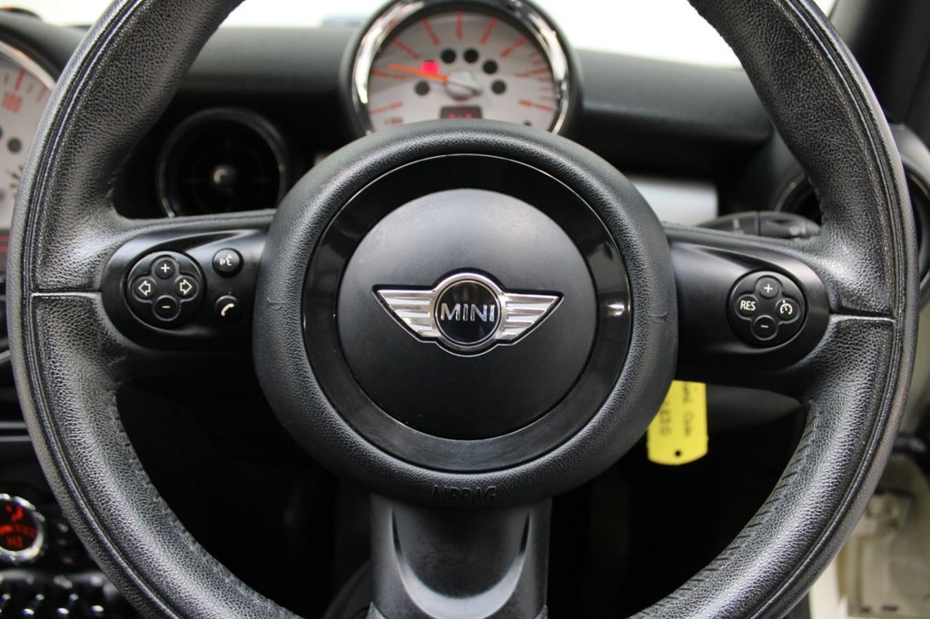 Used MINI Convertible 2013 for sale - 75397872: Photo 39
