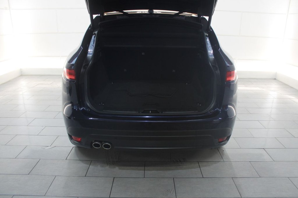 Used Jaguar F-Pace 2017 for sale - 76797966: Photo 16