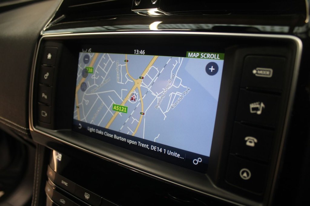 Used Jaguar F-Pace 2017 for sale - 76797966: Photo 33