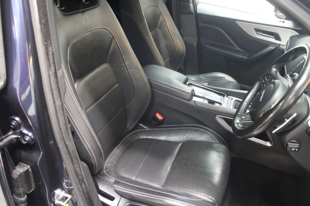 Used Jaguar F-Pace 2017 for sale - 76797966: Photo 42