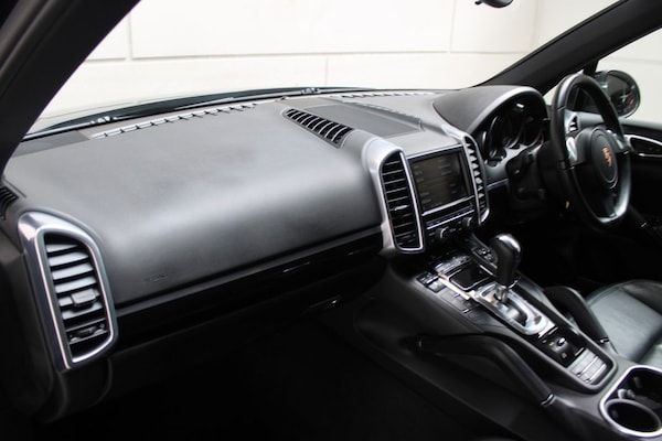 Used Porsche Cayenne 2012 for sale - 74260949: Photo 32