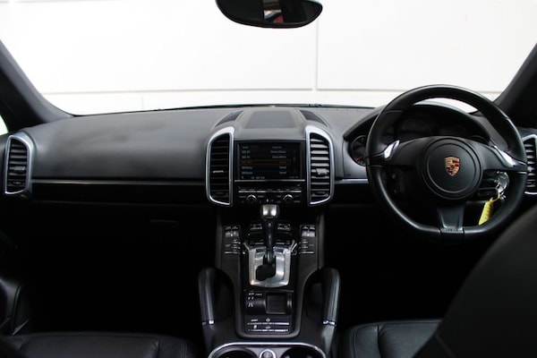 Used Porsche Cayenne 2012 for sale - 74260949: Photo 33