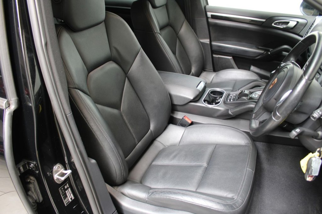 Used Porsche Cayenne 2012 for sale - 74260949: Photo 36