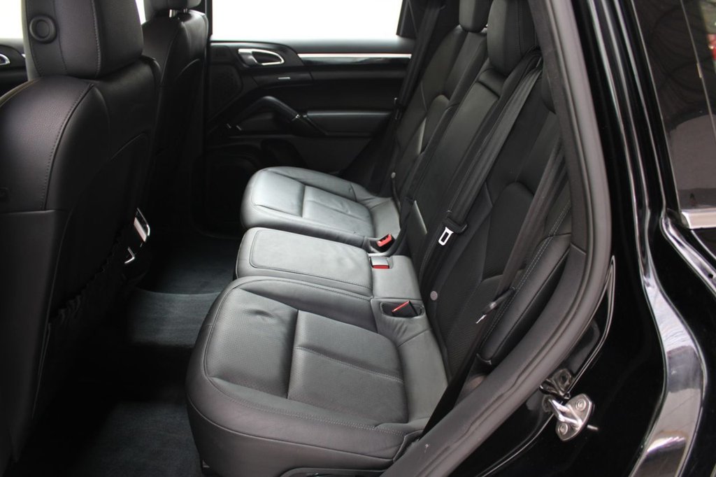 Used Porsche Cayenne 2012 for sale - 74260949: Photo 41