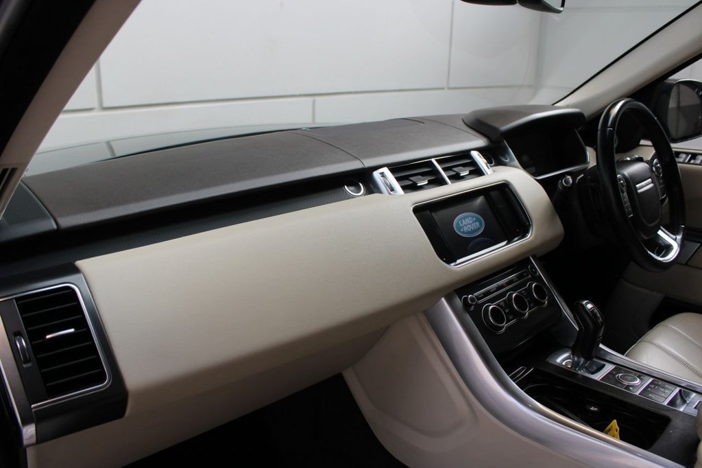 Used Land Rover Range Rover Sport 2014 for sale - 75986249: Photo 44