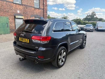 Used Jeep Grand Cherokee 2016 for sale - 79358932: Photo