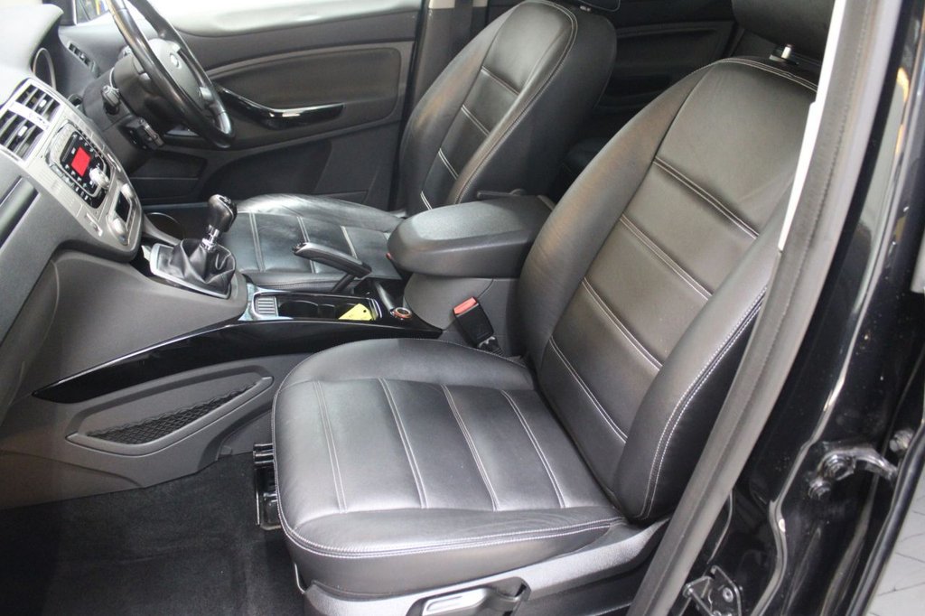 Used Ford Kuga 2012 for sale - 77667010: Photo 41